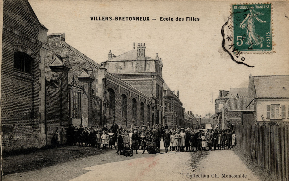 Villers-Bretonneux - Ecole des Filles.