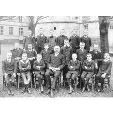 Maynières 1514. Institution St Joseph. Mesnières 1914.