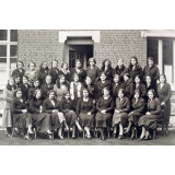 Ecole Primaire Supérieure de Jeunes Filles. Avesnes. 1932-1933. 
