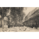Tournon (Ardèche) - Lycée de Garçons - Cour de Récréation.