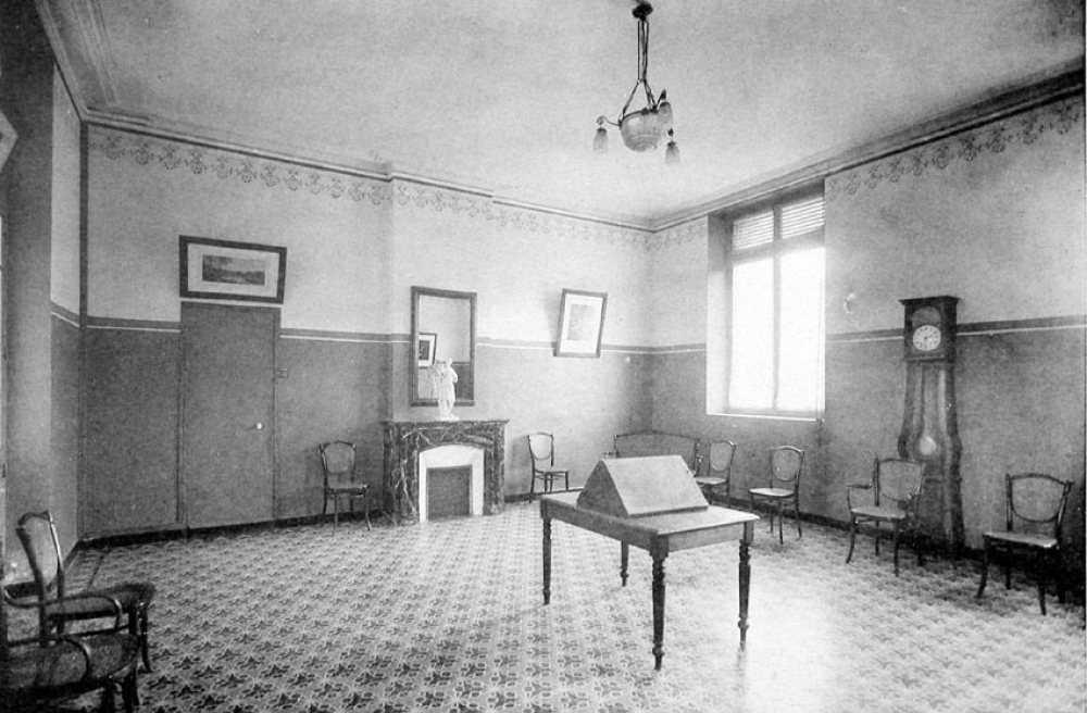 Collège de Jeunes Filles. Bône. 1932-1933. (Algérie).