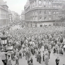 Etudiants : Manifestation : Foule dans la rue