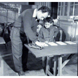 Méthode Freinet : l'apprentissage de l'imprimerie et la réalisation d'un journal scolaire. L'agraphage du texte imprimé.