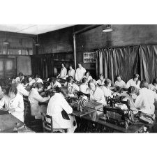 Ecole Pratique de Commerce et d'Industrie de Jeunes Filles de Dijon, 22, rue Condorcet.(Côte d'Or).