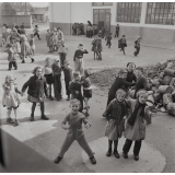 Coopératives scolaires : école primaire du Bas-Rhin, récréation