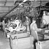 Régie Renault : la chaîne de montage des Dauphines