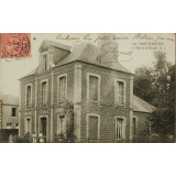 209 - Parc d'Anxtot - La Mairie et l'Ecole.