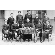 Ecole Saint-Caprais - Agen. (Lot-et -Garonne). 1933-1934.