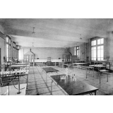 Ecole Pratique de Commerce et d'Industrie et Primaire Supérieure de Nîmes.
