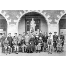 Institution St-Joseph - Fondée en 1543. Ancenis. (Loire - Atlantique). 1940-1941.