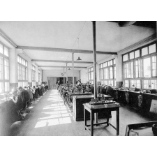 Ecole Nationale d'Horlogerie. Petite Mécanique - Électricité. Ecole Primaire Supérieure Préparatoire. Cluses (Haute-Savoie). 1937.