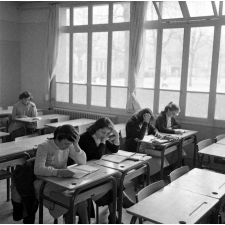 Collège d'enseignement technique pour jeunes filles. La rédaction littéraire.