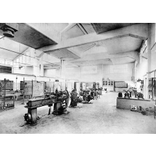 Ecole Pratique de Commerce et d'Industrie et Primaire Supérieure de Nîmes.