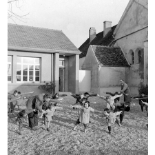 Inspection primaire de la Côte d'Or: cour de récréation