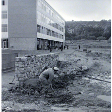 Rentrée scolaire au nouveau lycée-collège d'Orsay : Les travaux de terrassement