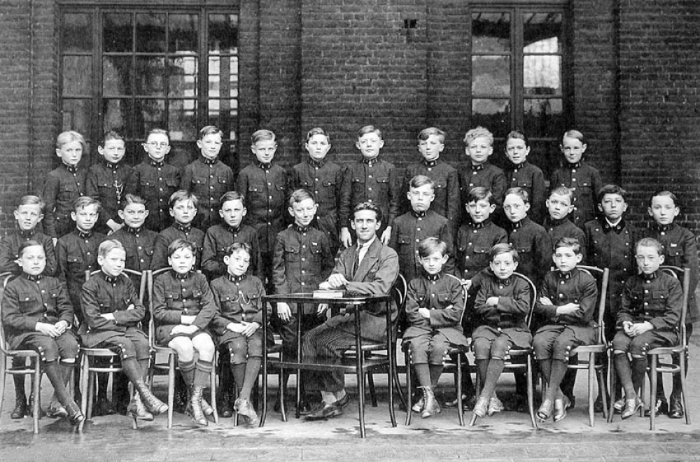 Institution Saint-Louis. Roubaix. Année scolaire 1930-1931.