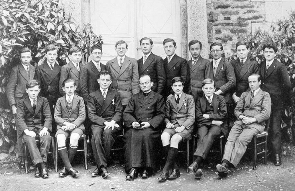 Petit Séminaire Sainte-Croix - Châteaugiron. (Ille et Vilaine). 1931-1932.