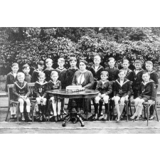 Ecole Libre Jeanne D'Arc, 25 bis, Rue Colbert - Lille. Année 1937-1938.