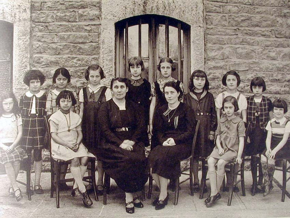 Pensionnat-Externat du Sacré-Coeur, rue de Villeneuve - Bourg (Ain). 1935-1936.