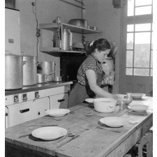 Ligue française de l'Enseignement : camp familial de vacances, la cuisine