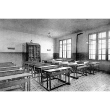 Ecole Primaire Supérieure de Jeunes Filles. Constantine. 1927-1928. (Algérie).