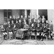 Institution Notre-Dame. Valenciennes. 1933-1934.