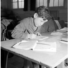 Méthode Freinet : l'apprentissage de l'imprimerie et la réalisation d'un journal scolaire. L'écriture d'un article.