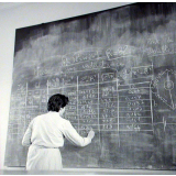Lycée technique Jacquard : relevé des valeurs des grandeurs électriques dans un tableau afin de vérifier les données théoriques.