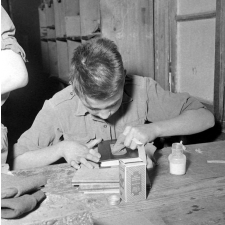 Prytanée de La Flèche : atelier de reliure