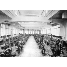 Ecole Nationale de Besançon. (Doubs). (4 sections : Horlogerie - Bijouterie. Mécanique - Electricité).