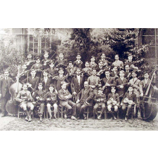 Souvenir des Noces de Diamant du Pensionnat Saint-Gilles - Moulins (Allier) Octobre 1853 - 20 Mai 1928.