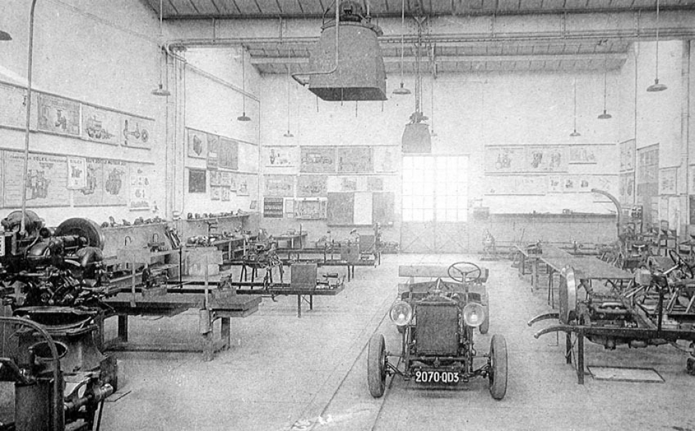 Ecole Nationale Professionnelle Nicephore Niepce. Ecole Primaire Supérieure de Chalon-Sur-Saône. Mai 1939.