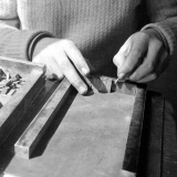 Méthode Freinet : l'apprentissage de l'imprimerie et la réalisation d'un journal scolaire. La composition du texte.