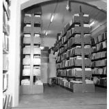 I.P.N. : rayonnage de livres
