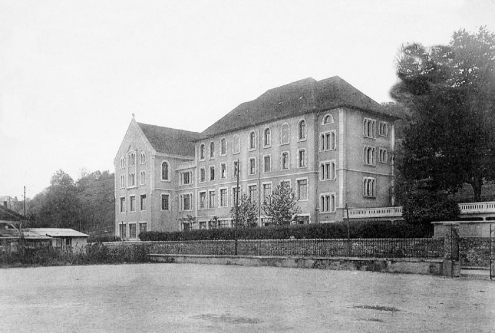 Collège Saint-Michel. Annecy (Haute-Savoie).