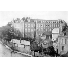 Ecole Saint-Charles à Saint-Brieuc. (Côte-d'Armor). 1940-1941.