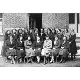Ecole Primaire Supérieure de Jeunes Filles. Avesnes. 1932-1933. 
