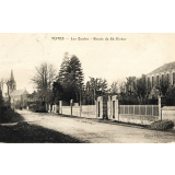 Tôtes - Les Ecoles - Route de St-Victor.