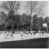 Lycée Victor Duruy : le terrain de sports.