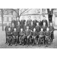 Maynières 1514. Institution St Joseph. Mesnières 1914.