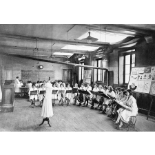 Ecole Pratique de Commerce et d'Industrie de Jeunes Filles de Dijon, 22, rue Condorcet.(Côte d'Or).