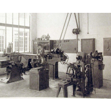 Ecole Primaire Supérieure et Ecole d'Artisanat Rural de Garçons - Chasseneuil. (Charente).