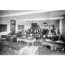 Ecole Nationale Professionnelle Jean Dupuy - Tarbes. 1928-1929. Industrie-Commerce-Hôtellerie.