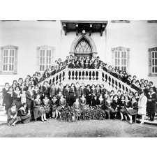 Institution Ste Anne des Soeurs de Besançon. Beyrouth. 1929-1930.