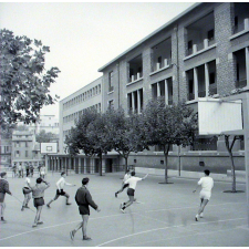 Lycée de Marseille-Perier : un match de football.