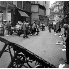 Rentrée scolaire dans le quartier des Halles. 
