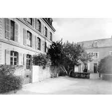 Institution Saint-Julien, 5, rue Tascher - le Mans.