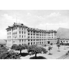 Ecole Nationale d'Horlogerie. Petite Mécanique - Électricité. Ecole Primaire Supérieure Préparatoire. Cluses (Haute-Savoie). 1937.