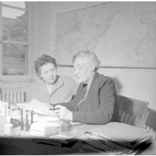 Correspondance scolaire internationale: Le travail de bureau.