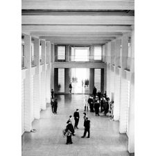 Université de Caen : Le hall d'entrée de la faculté de Lettres